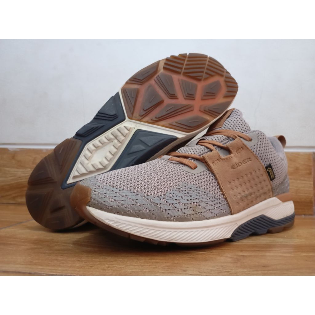 sepatu trail running Eider