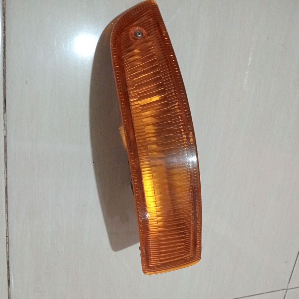 lampu sein sen bemper Corona absolute th 95 96 97 sebelah kanan