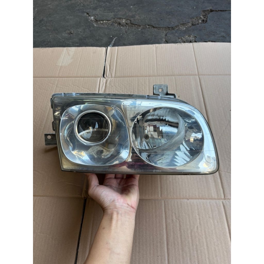 headlamp lampu depan hyundai trajet kanan original