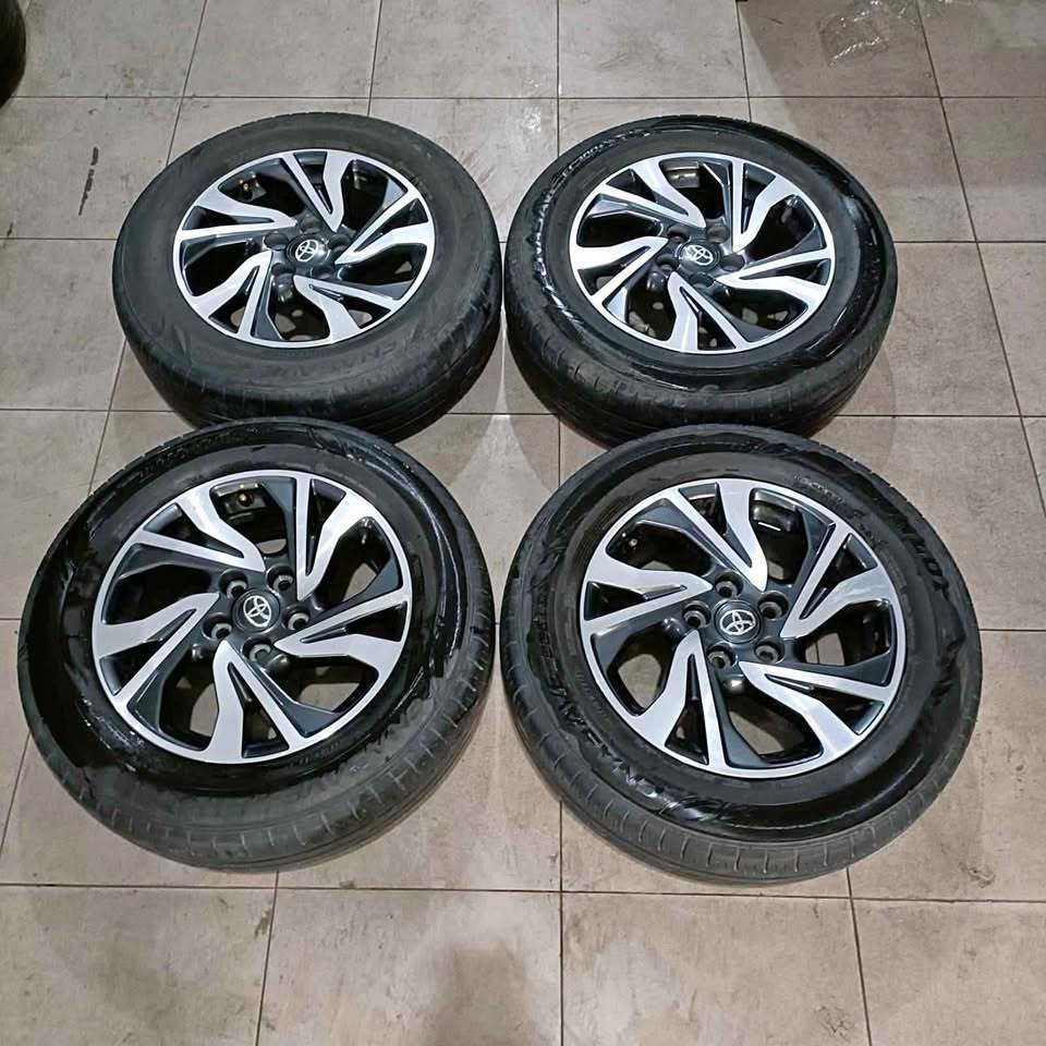 VELG MOBIL BEKAS ORI INNOVA FACELIFT NEW RING 16 PCD 5X114.3 + BAN