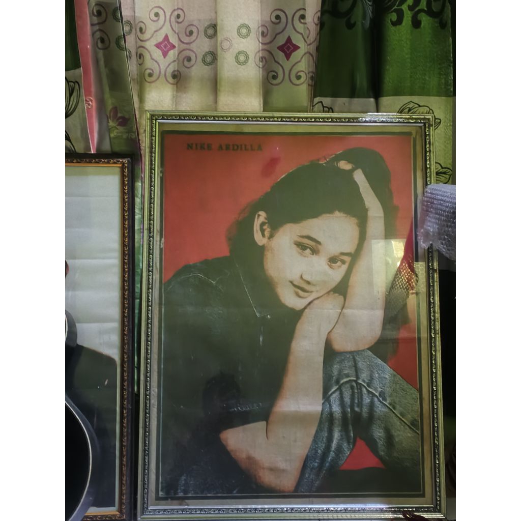 poster jumbo kanvas nike ardilla