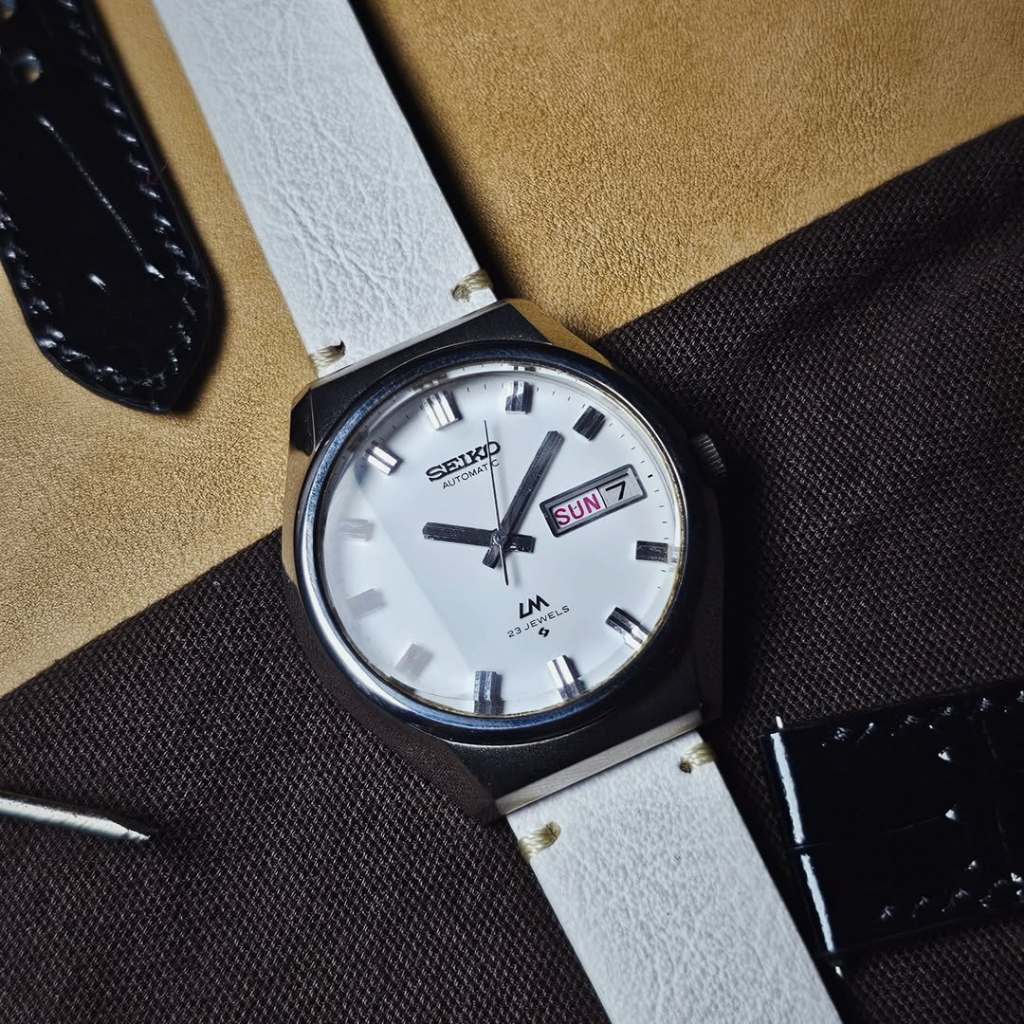 Vintage 1970s Seiko Lord Matic Milky White Dial