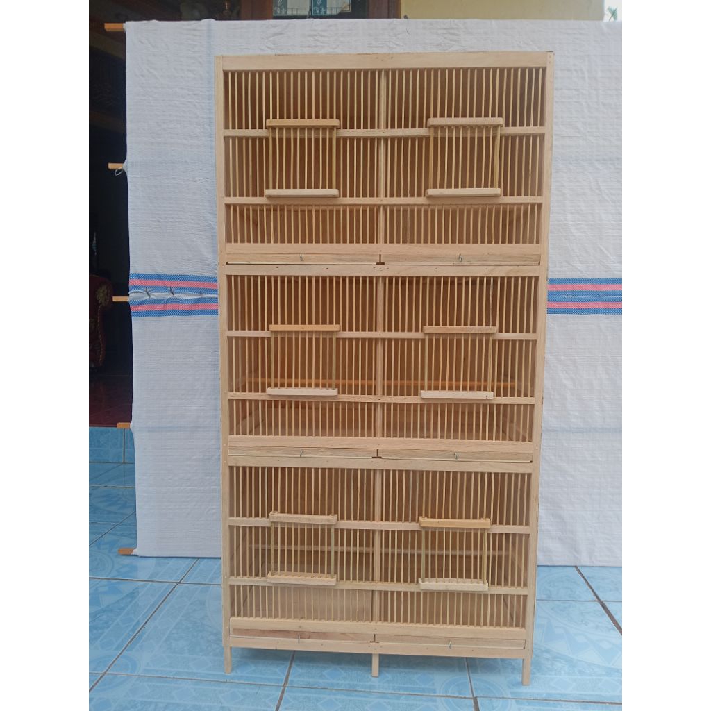 Sangkar burung tingkat ombyokan seket ukuran 25x25x30 cm