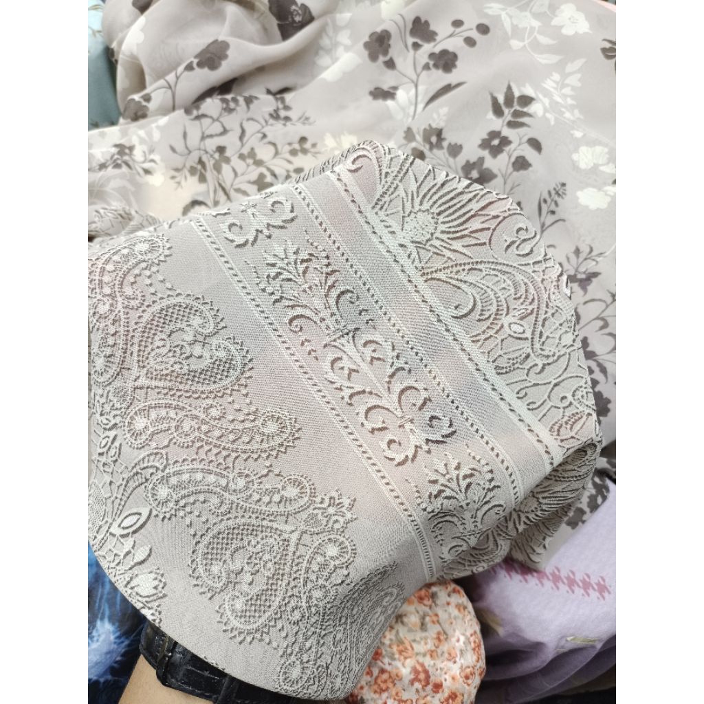 Kain Sifon Motif pinggiran - kain Sifon Babydoll premium - siffon lembut jatuh yaman - ans