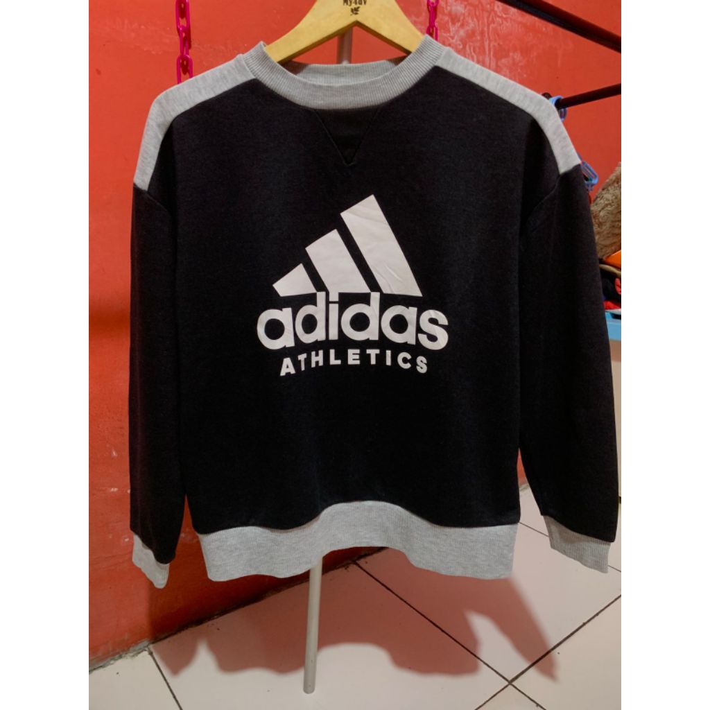 CREWNECK ADIDAS BOXY