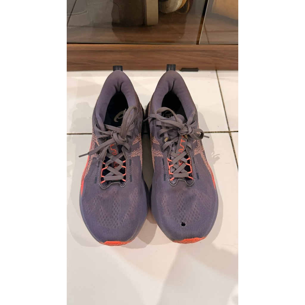 Sepatu Lari Asics Novablast 4