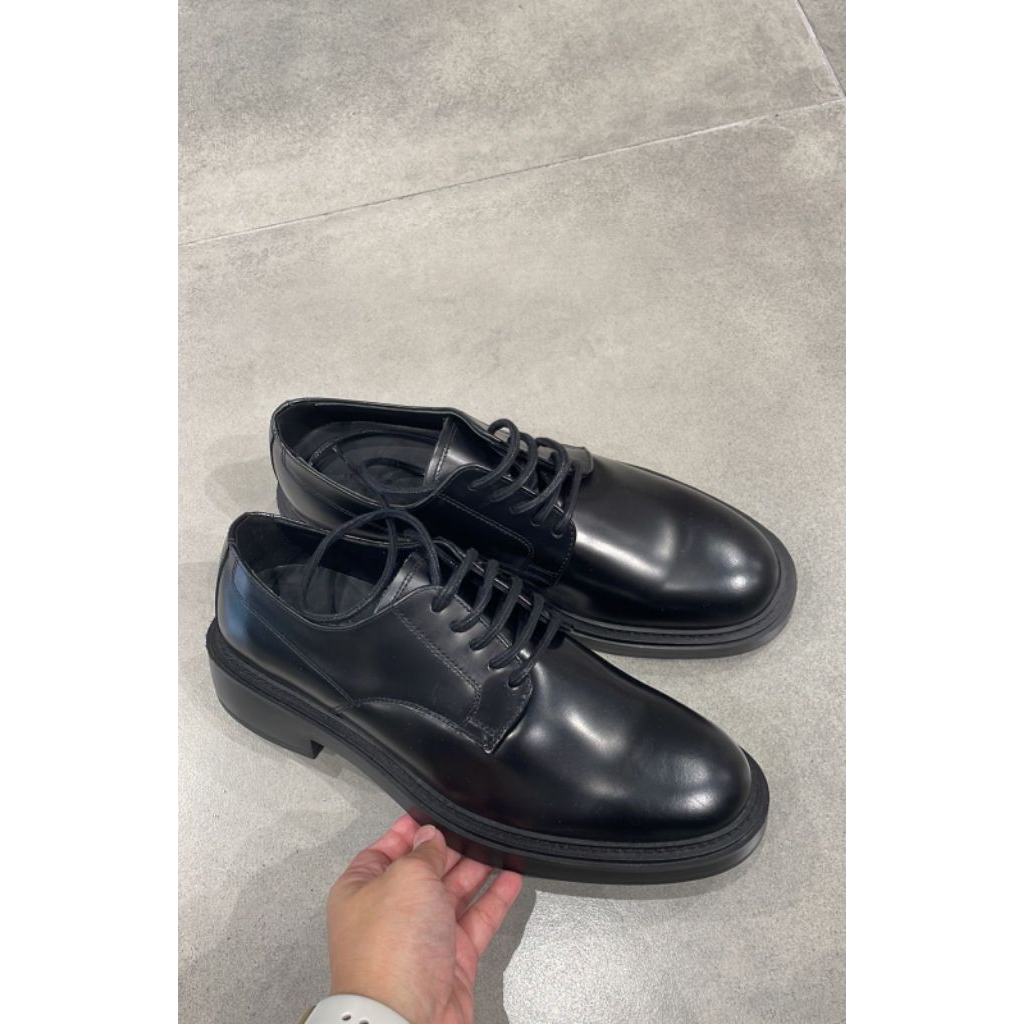 Sepatu Massimo dutti Ori