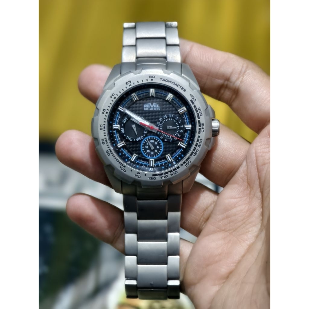 Jam tangan Revel
