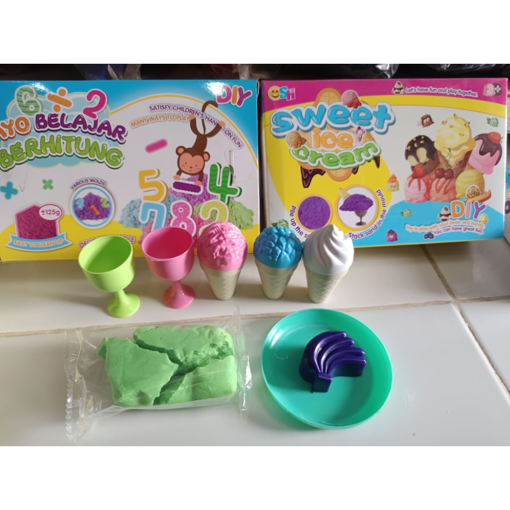 Mainan Cetakan Pasir Ajaib