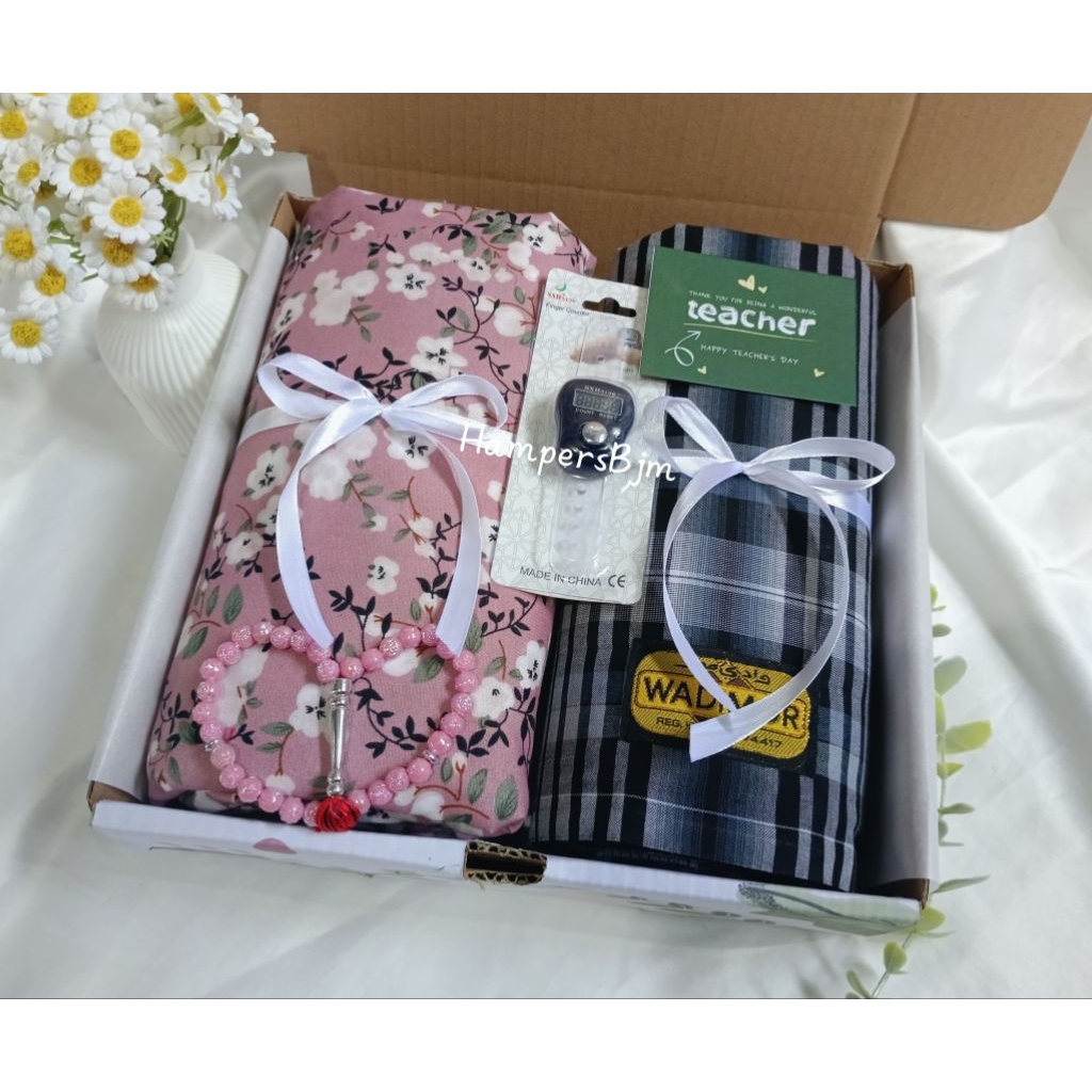Hampers Lebaran Mukena + Sarung | Hampers Wedding Pengantin