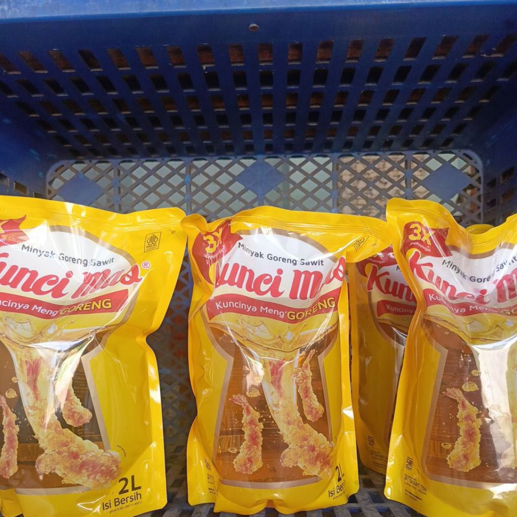 minyak goreng kuncimas 2 liter
