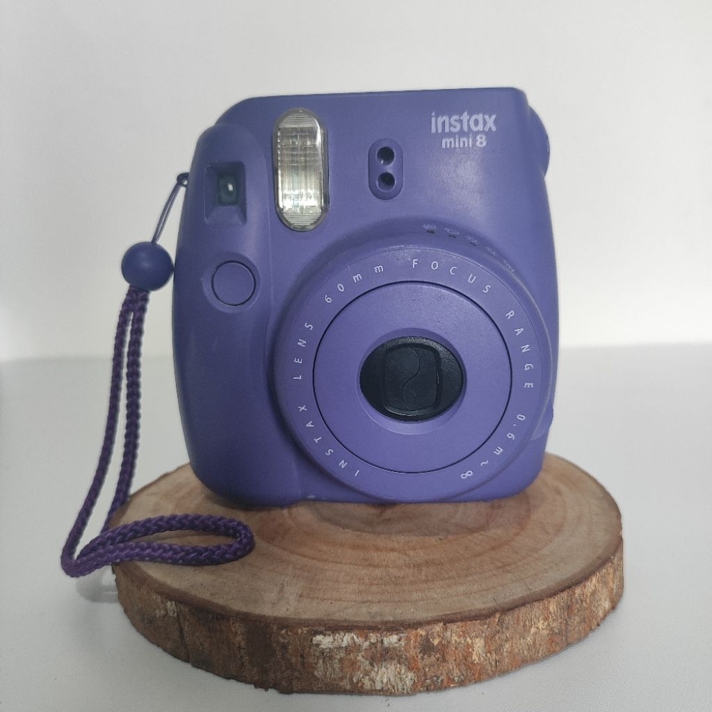 Kamera instax mini 8 untuk pajangan rusak