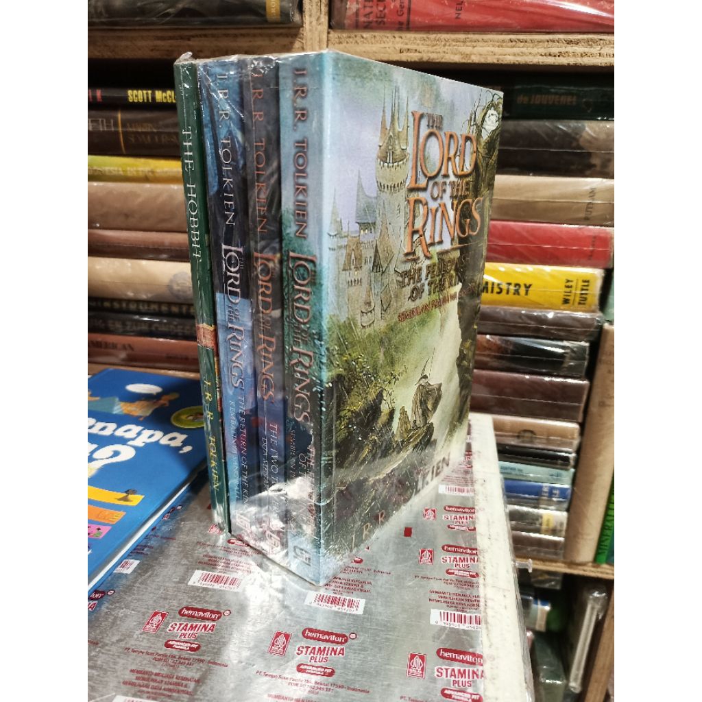 novel THE LORD OF THE RING 1 set lengkap tamat