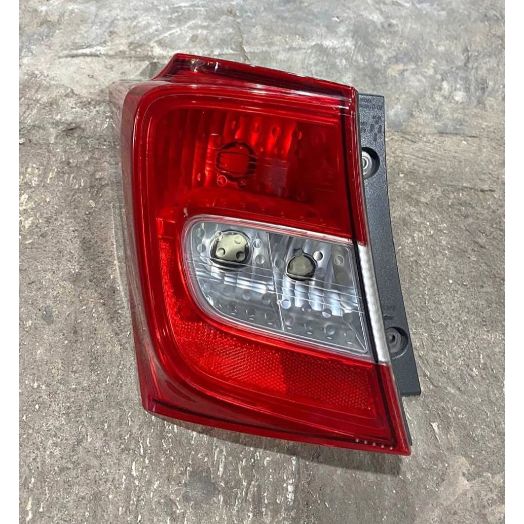 STOPLAMP LAMPU BELAKANG HONDA FREED 2012-2014 ORIGINAL