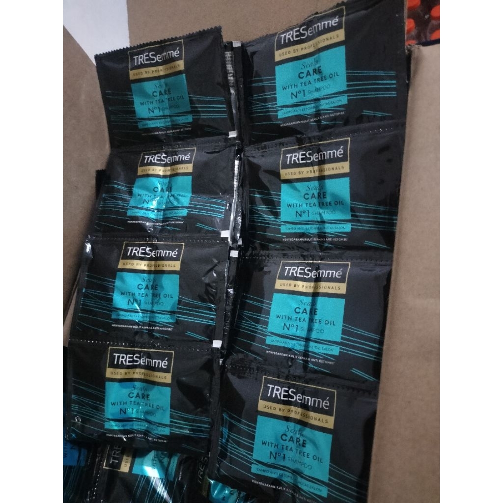 TRESemme shampo anti ketombe (2x10ml)