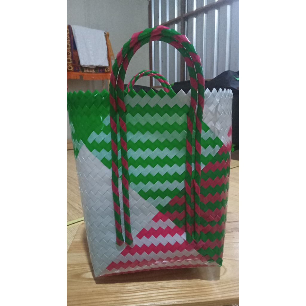 tas belanja anyaman plastik