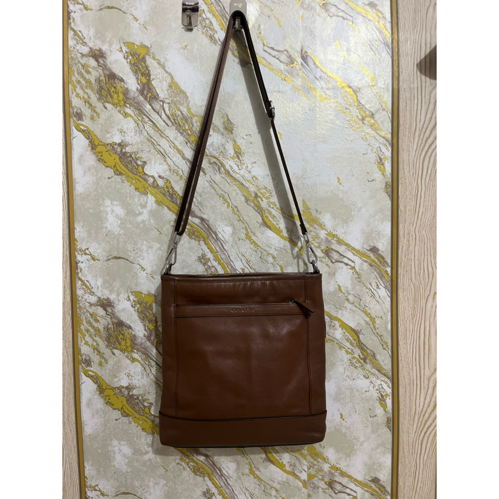 COACH Sling Bag Pria Leather Brown Original – Tas Kulit Asli