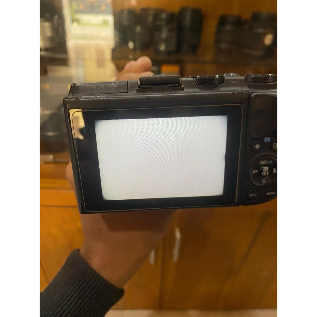 Canon M3