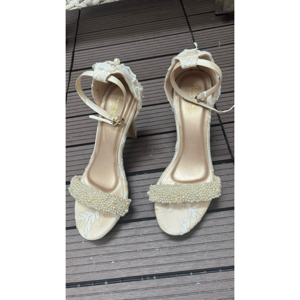 Sepatu Pesta/Wedding Langkah by Lina Lee