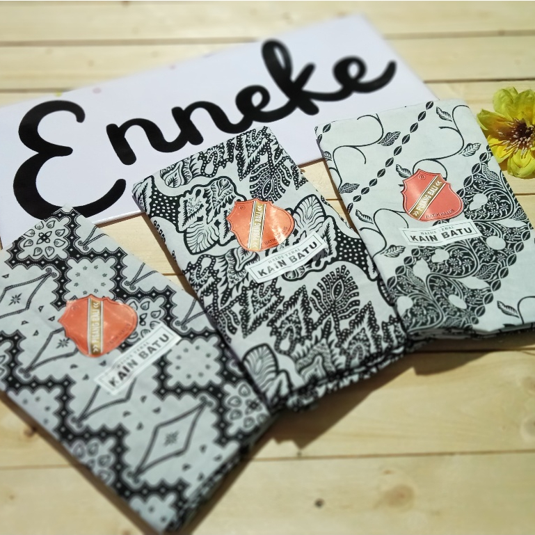 2 pcs kain jarik batik samping tapih warna putih seragam