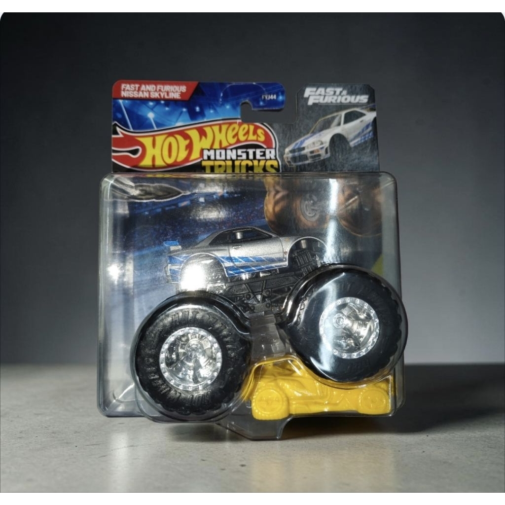 Hotwheels Monster Truck Nissan Skyline R34