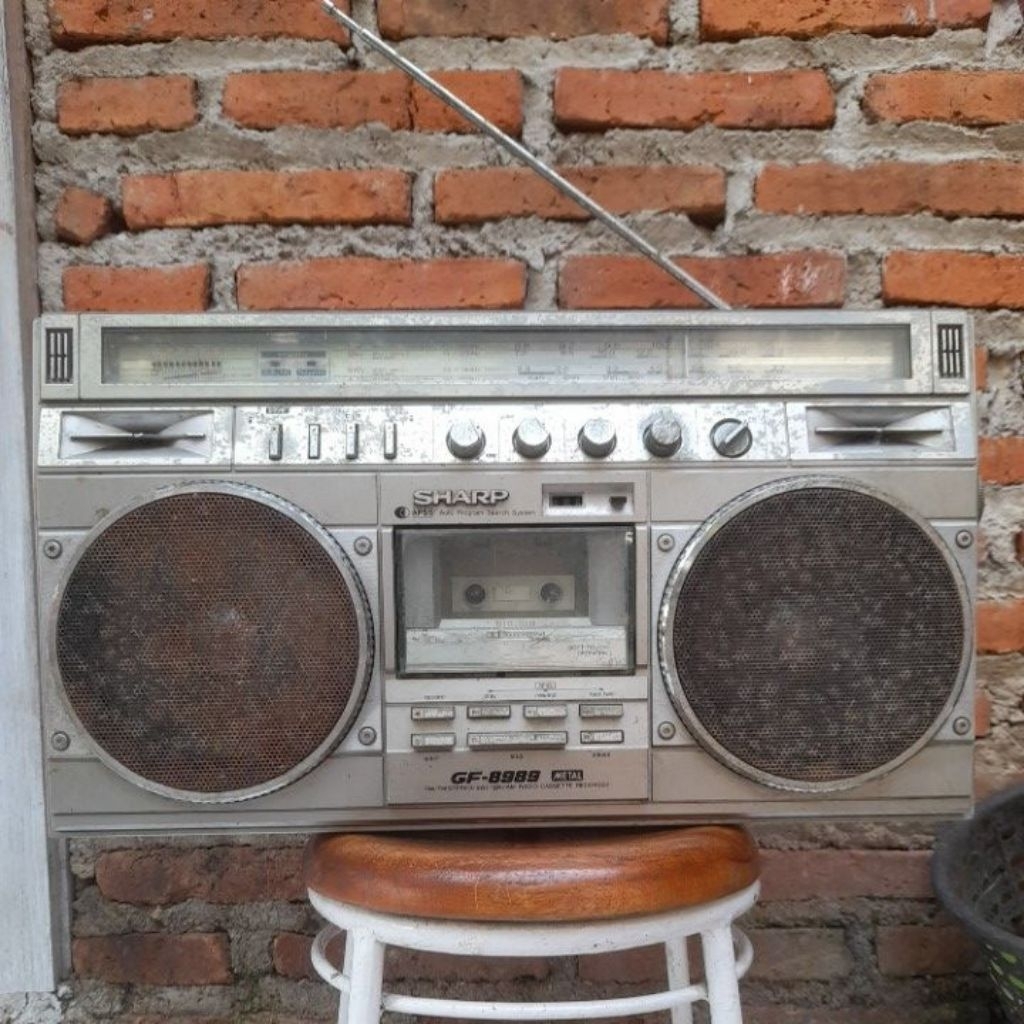 boombox sharp gf8989  radio kaset