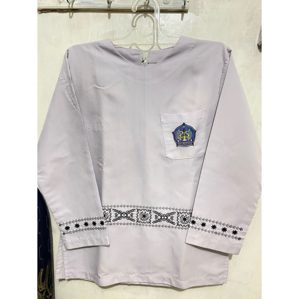 PRELOVED Baju Seragam Muslim Sekolah