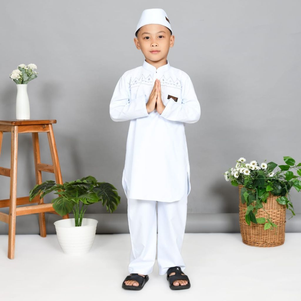 Setelan Koko Celana Putih anak Paud / Tk free peci