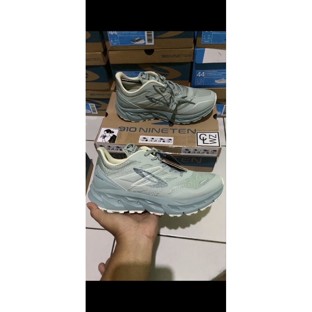 Sepatu Trail Yuza Evo