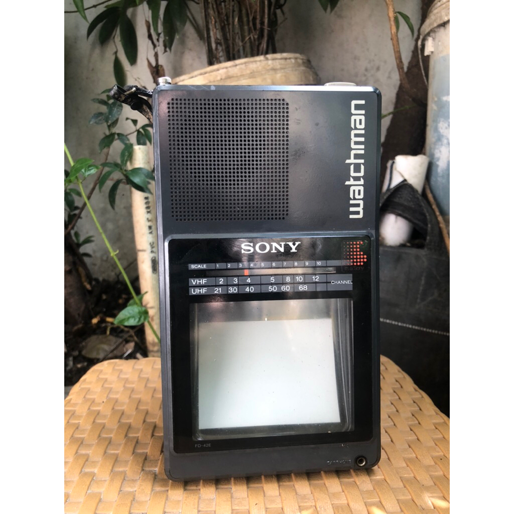 sony watchman fd42 tv mini jadul