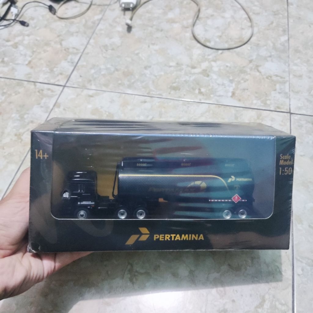 Diecast Truk Tangki Pertamina Original Collection 1:50 Segel BNIB