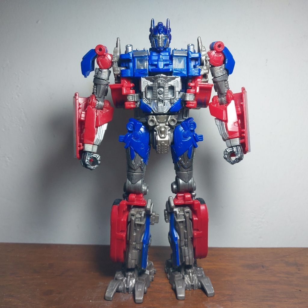 junk Transformers Studio series 32 44 Optimus prime