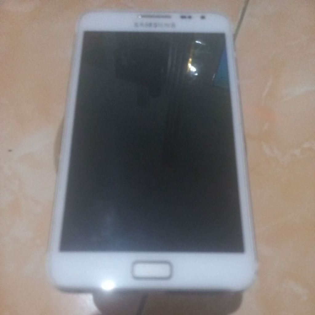 Samsung GT-N7000/Galaxy NOTE Minus