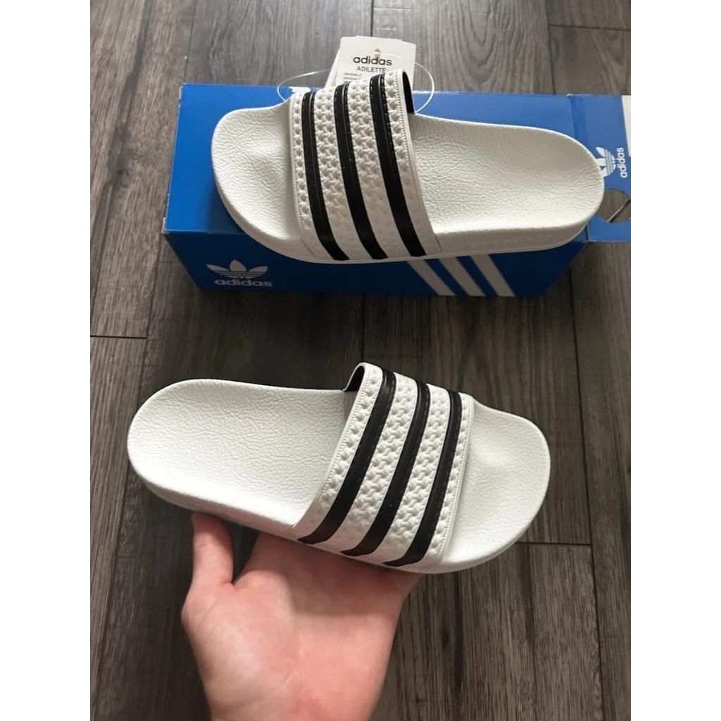 Sandal Adidas Adilette original bnib