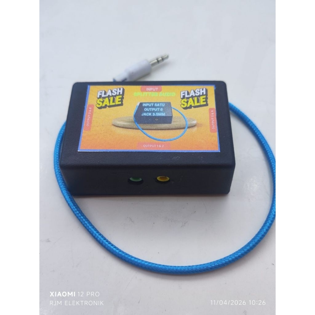 Splitter dengan jack audio 3,5mm input 1 output 6