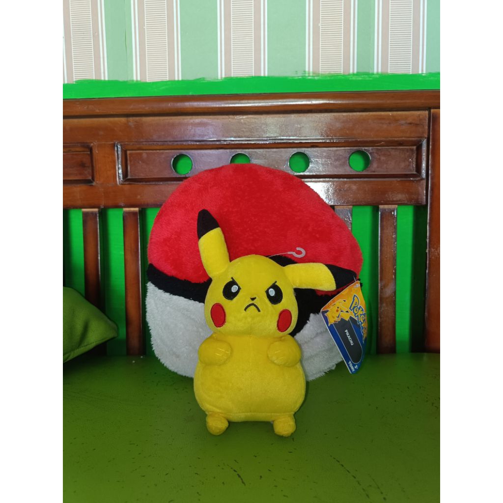 Pikachu Newtag Takara Tomy