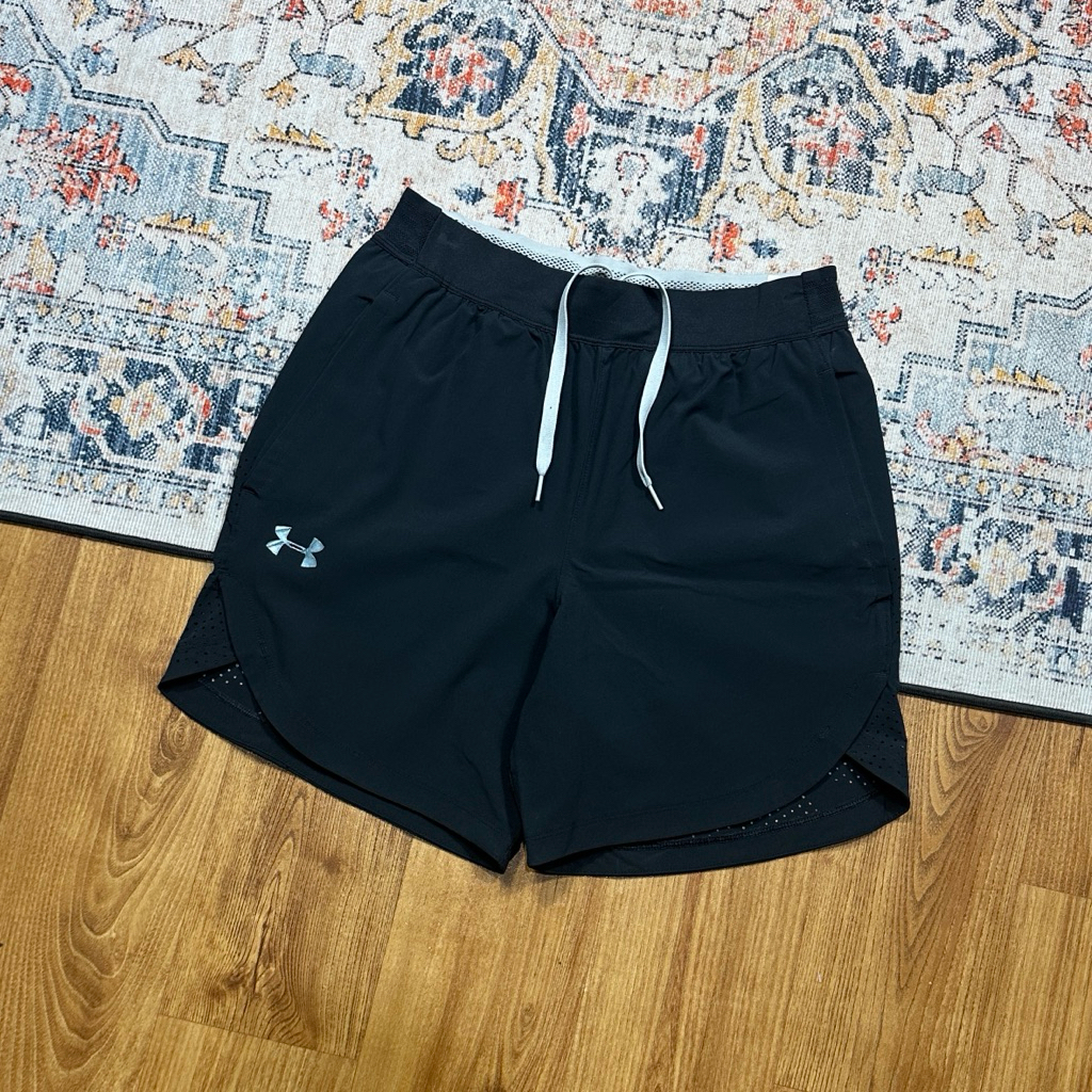 UNDER ARMOUR RUNNING SHORT SECOND