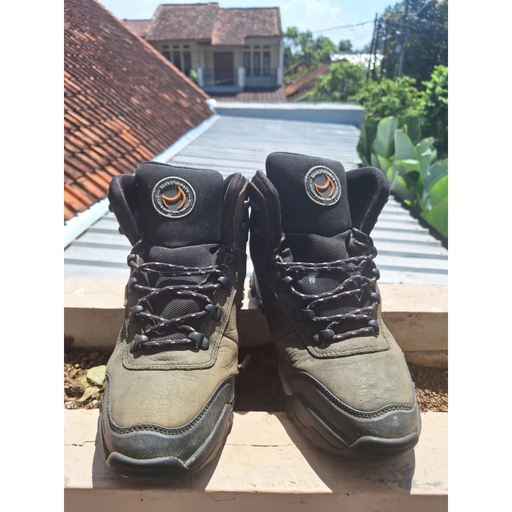 Sepatu Gunung Mountain Hiking Shoes Waterproof Mokzhaware