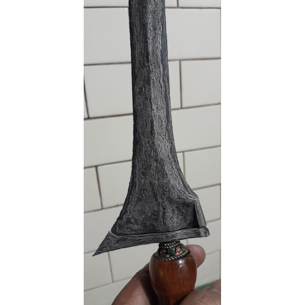 keris lurus sepuh corok
