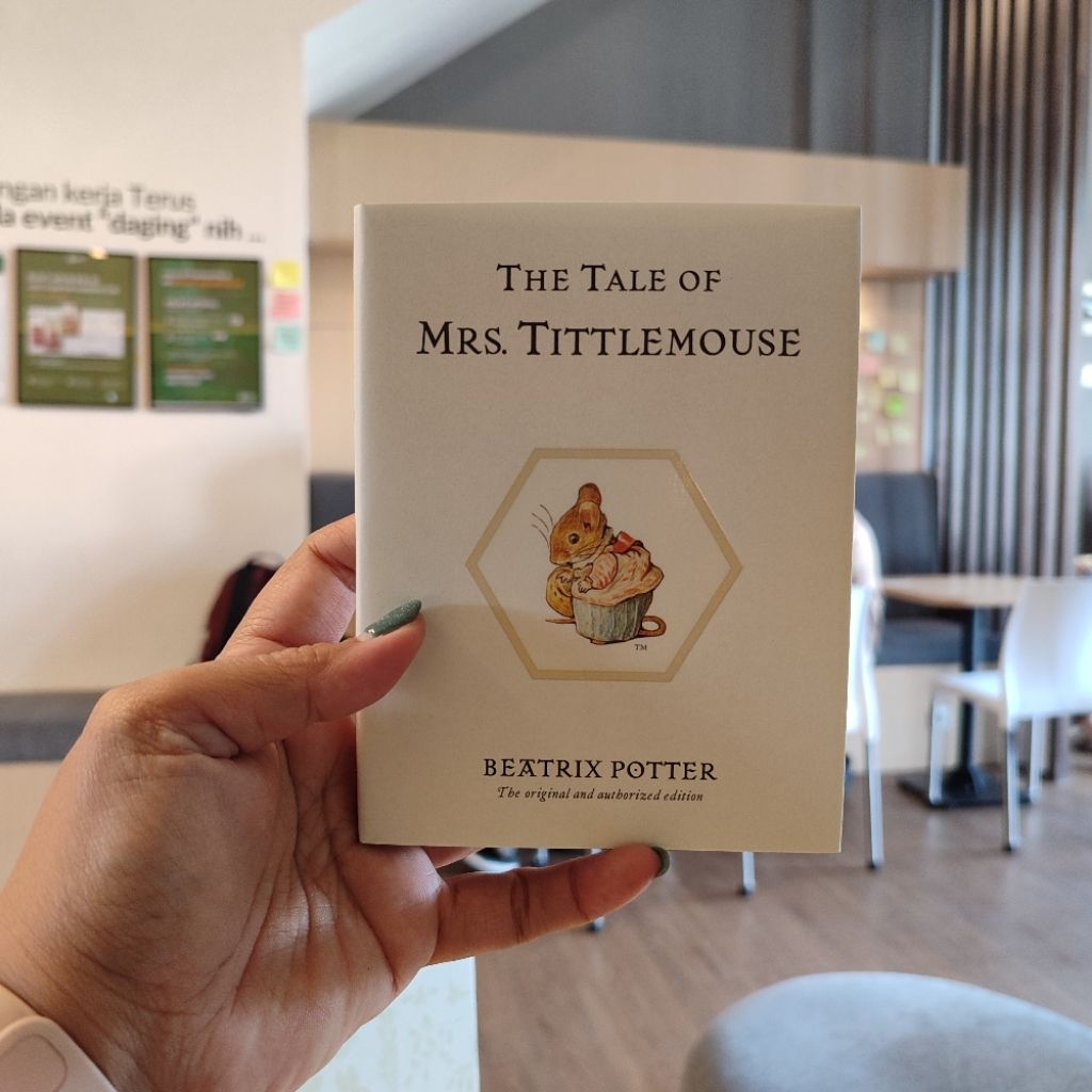 BIG BAD WOLF BOOKS • THE WORLD OF PETER RABBIT BOX (ECERAN) - (11) THE TALE OF MRS. TITTLEMOUSE - CH