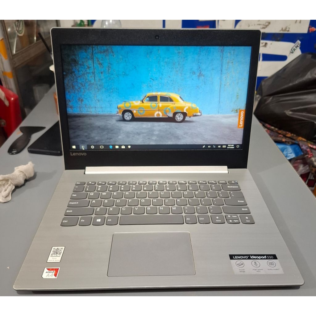 lenovo Ideapad 330 SSD 256 ram 4 procesor AMD a4