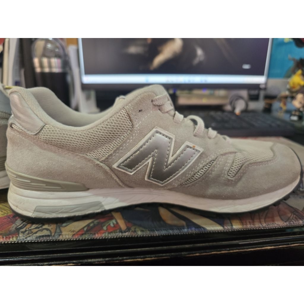 Sepatu NB 565 Gray Ori Used