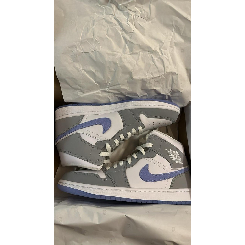 Air Jordan Mid white wolf grey