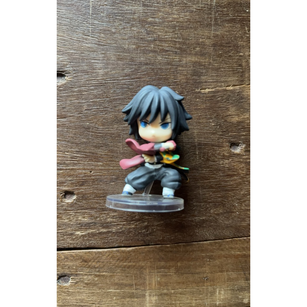 mini figure giyu tomioka demon slayer