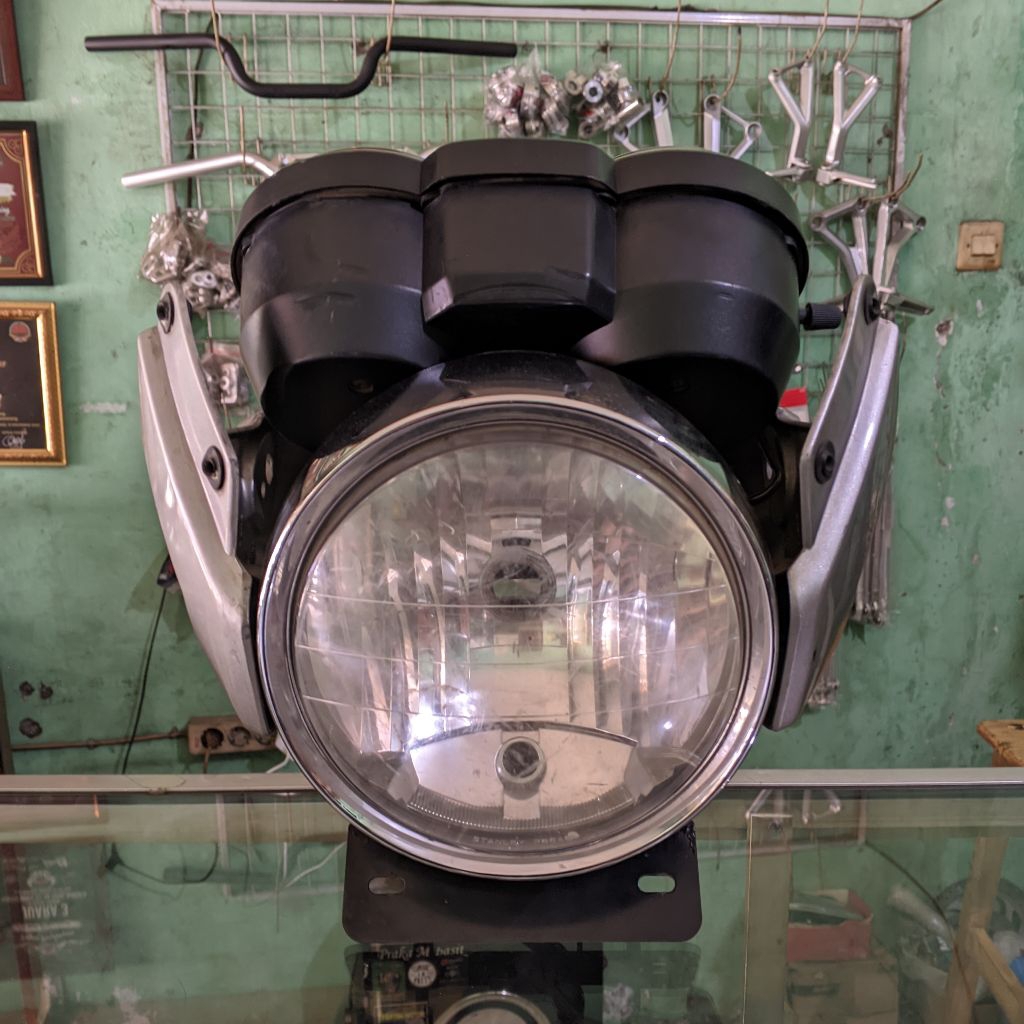 headlamp lampu depan tiger revo barong original copotan