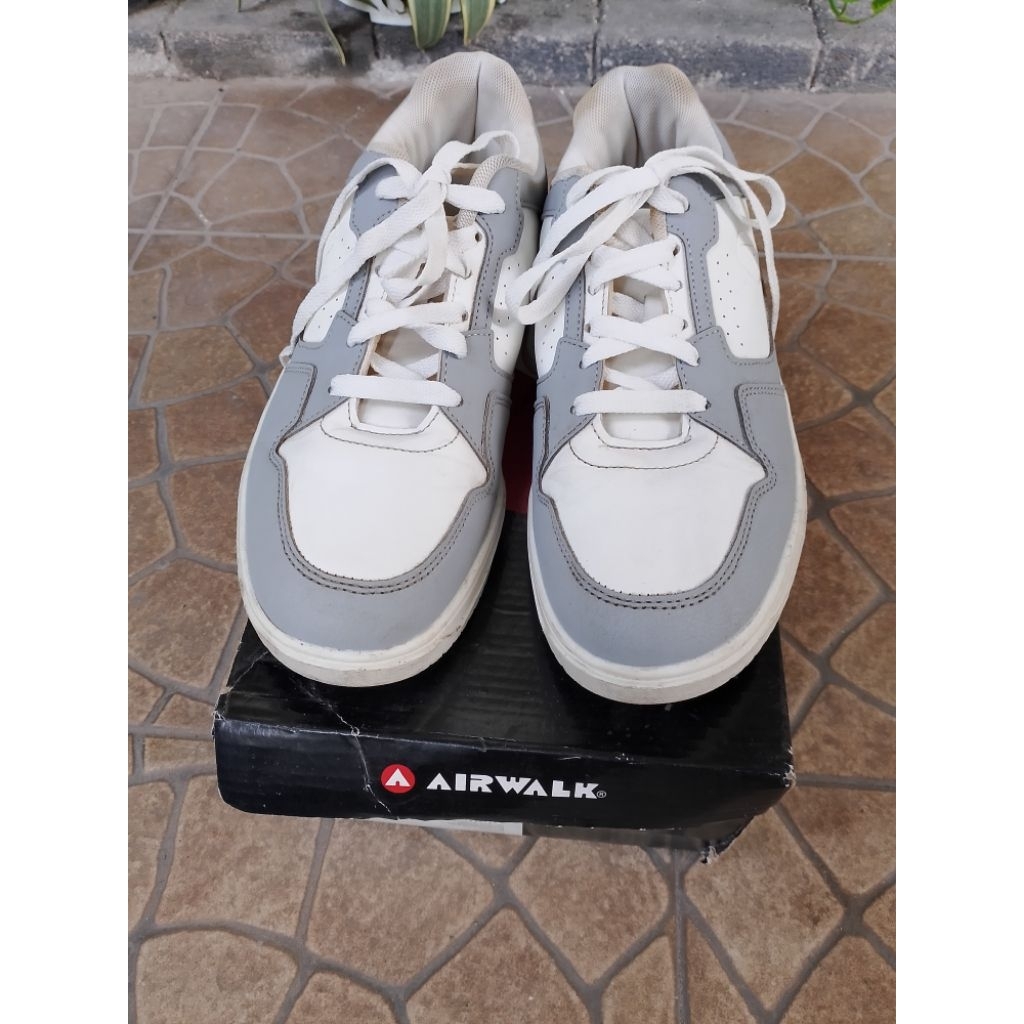sepatu pria second