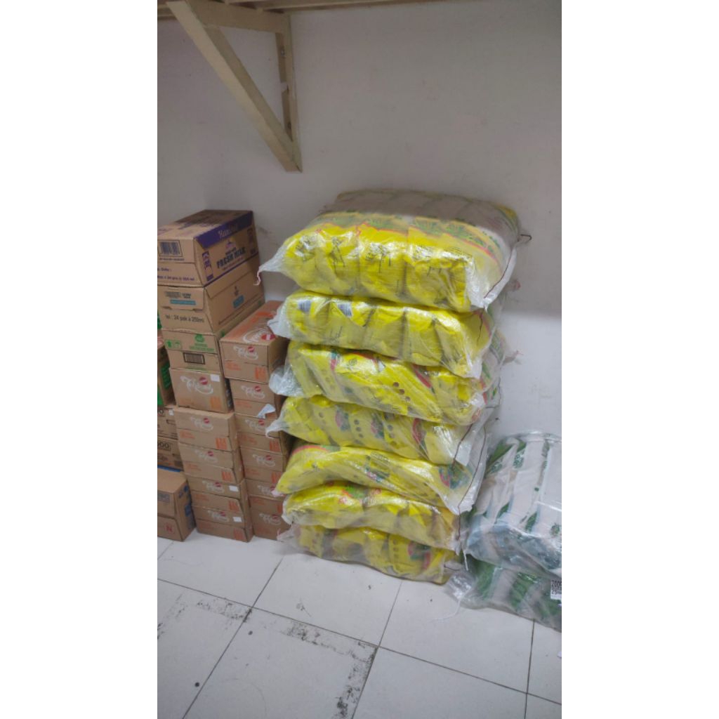 BERAS 5 KG NGAWITI/SANIA/TANAK/ANAK RAJA