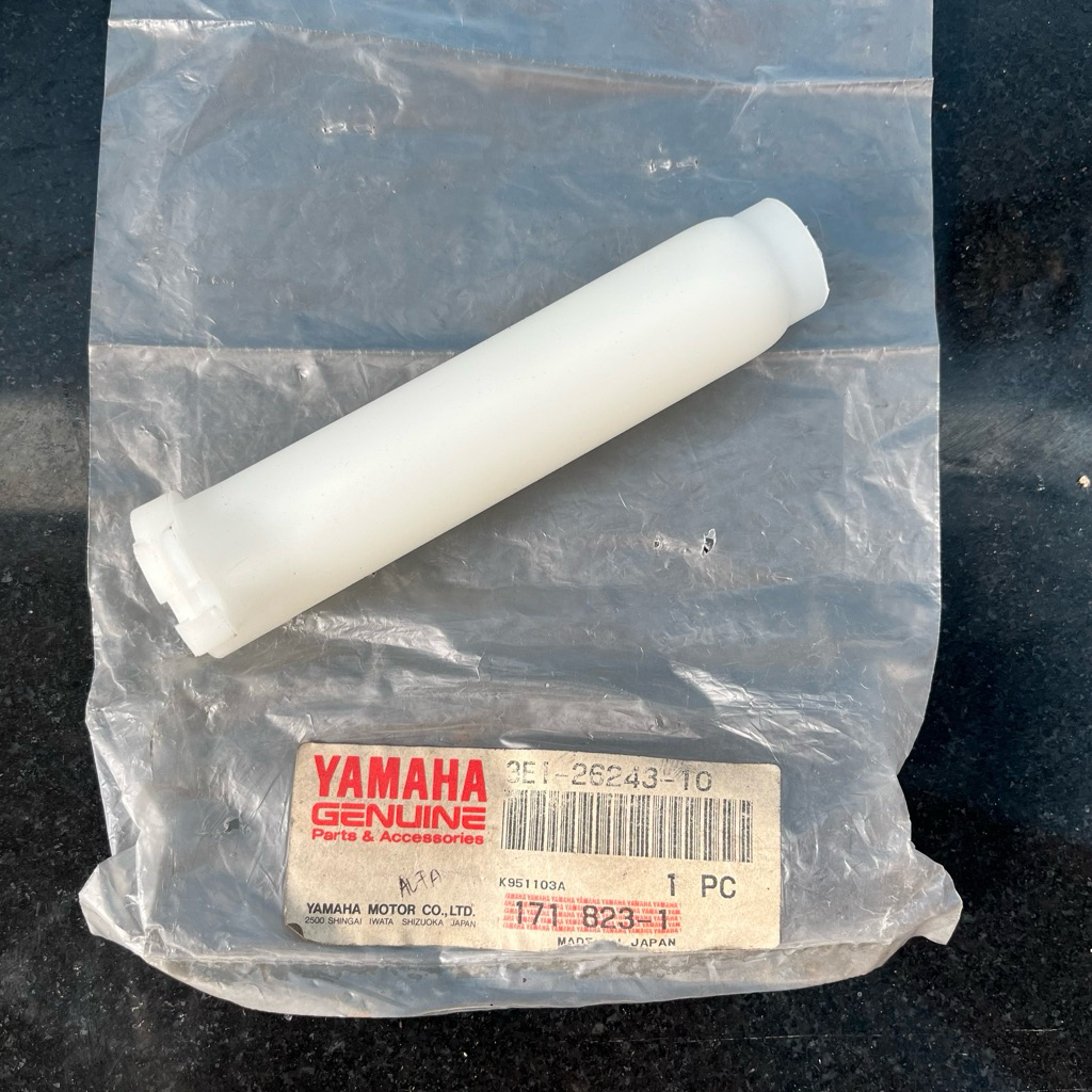 pipa selongsong gas Yamaha V80 v 80 Original Nos
