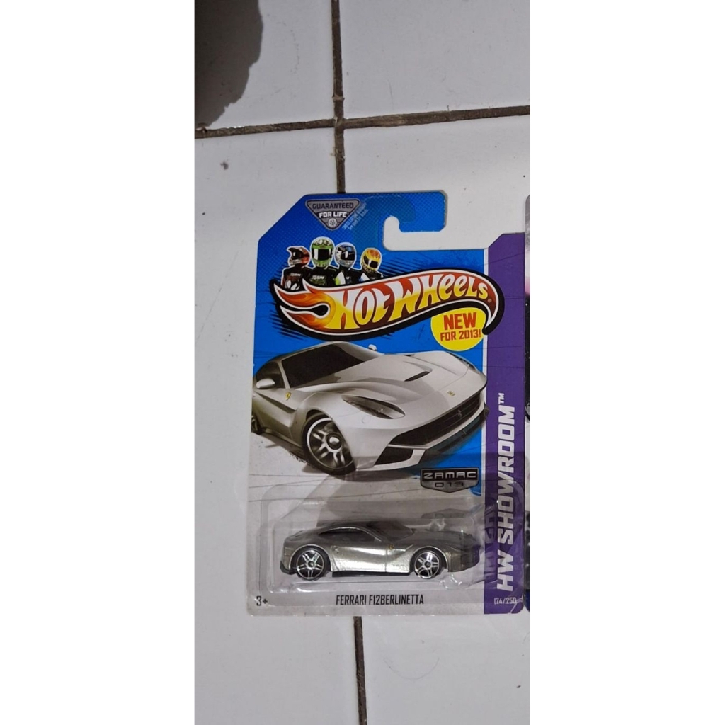 Hotwheels Ferrari F12Berlinetta 2013 Zamac edition