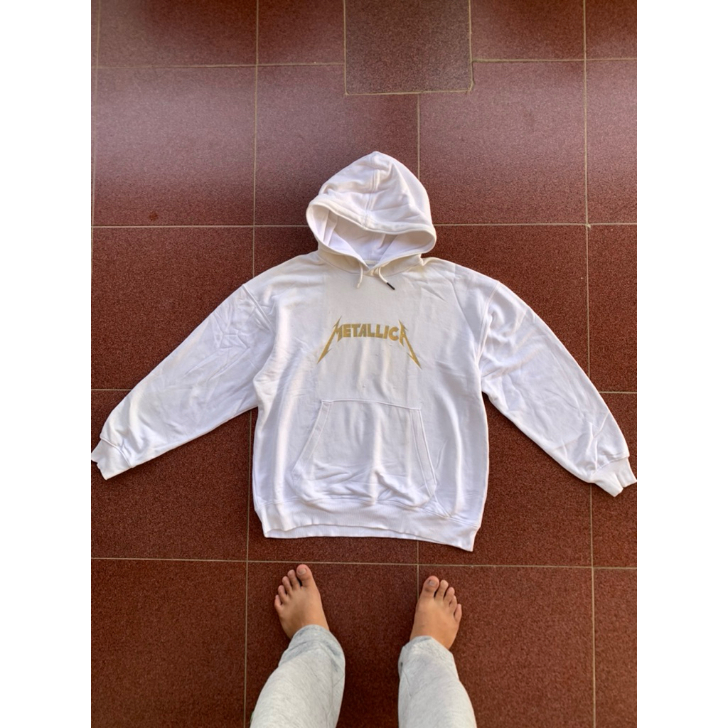 [preloved] Hoodie Uniqlo band Metallica Vintage putih Fleece - Bekas